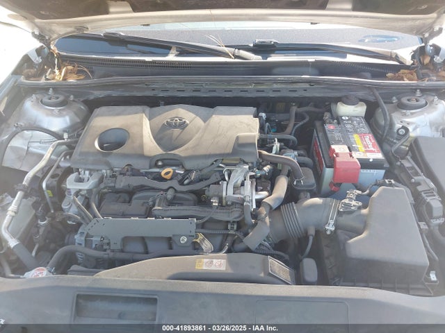 4T1B11HK2JU037168 Toyota CAMRY SE