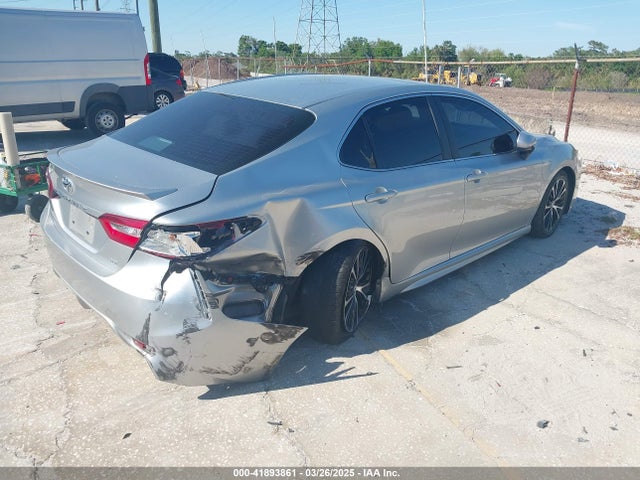 4T1B11HK2JU037168 Toyota CAMRY SE