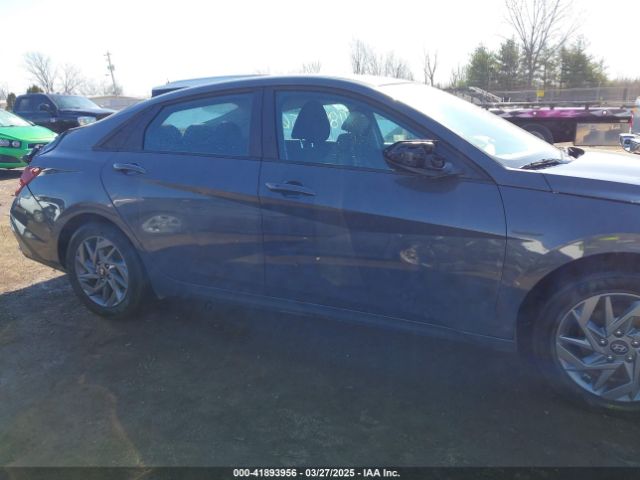 KMHLM4DG4RU805694 Hyundai ELANTRA SEL
