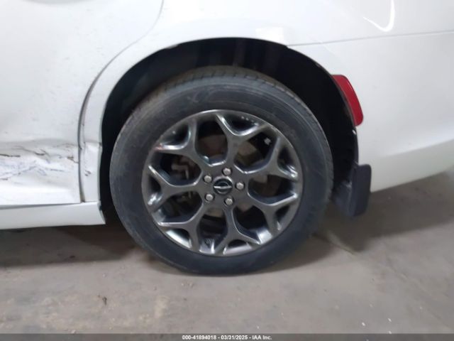 2C3CCAGG3FH909078 Chrysler 300 300s
