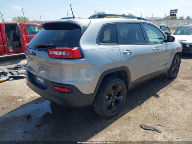 1C4PJLCB2GW185637 Jeep Cherokee Altitude