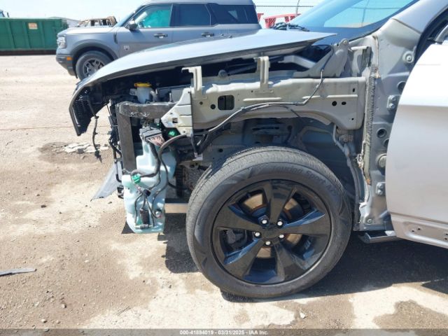 1C4PJLCB2GW185637 Jeep Cherokee Altitude
