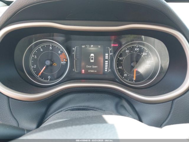 1C4PJLCB2GW185637 Jeep Cherokee Altitude