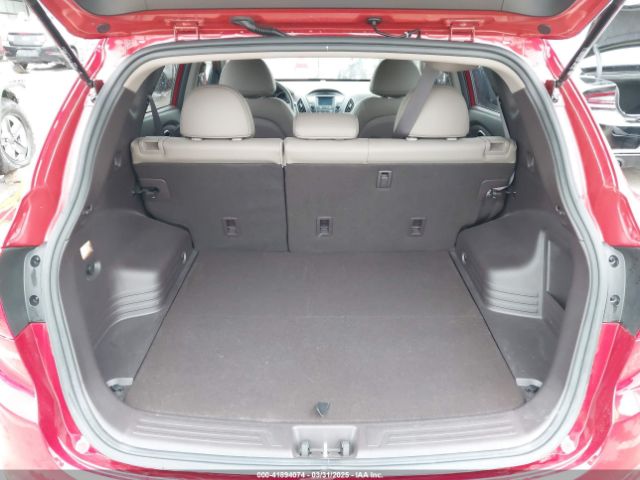 KM8JT3AF1FU107443 Hyundai TUCSON GLS