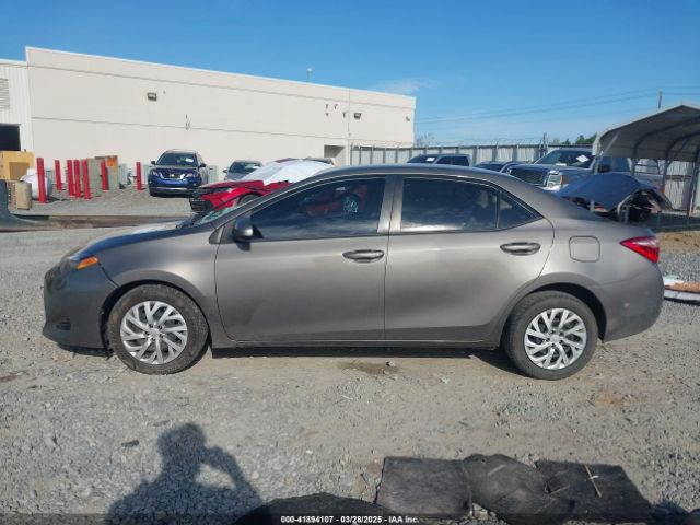 2T1BURHE5JC104279 Toyota COROLLA LE