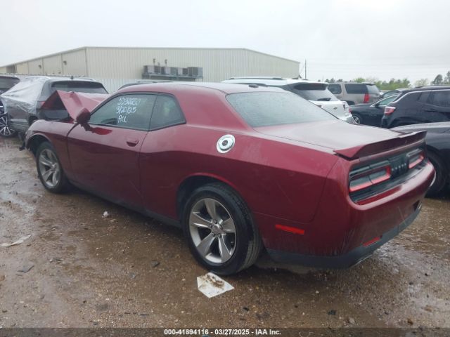 2C3CDZAG7JH219895 Dodge Challenger Sxt