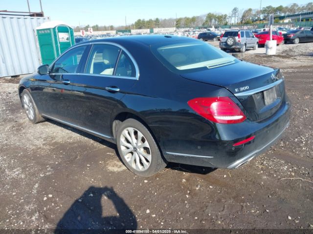 2018 MERCEDES-BENZ E 300 WDDZF4KB5JA367599 Photo 2