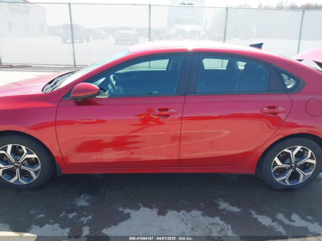 3KPF24AD2KE109213 KIA Forte Lxs