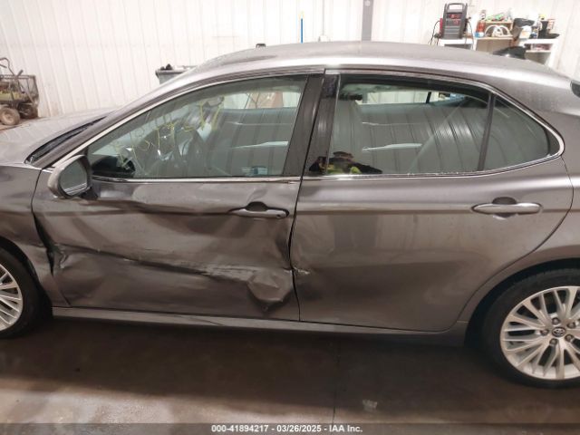 4T1F11AK9LU309293 Toyota CAMRY XLE