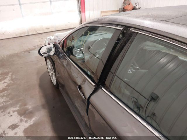 4T1F11AK9LU309293 Toyota CAMRY XLE