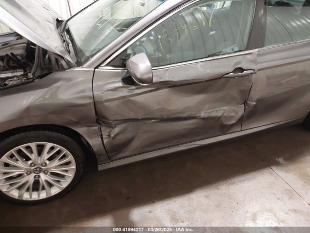 4T1F11AK9LU309293 Toyota CAMRY XLE