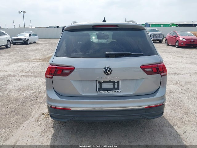 3VV1B7AX8NM106849 Volkswagen Tiguan 2.0t S
