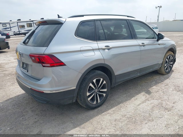 3VV1B7AX8NM106849 Volkswagen Tiguan 2.0t S