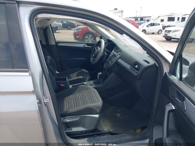 3VV1B7AX8NM106849 Volkswagen Tiguan 2.0t S
