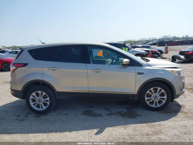 1FMCU0GD3HUC47359 Ford ESCAPE SE