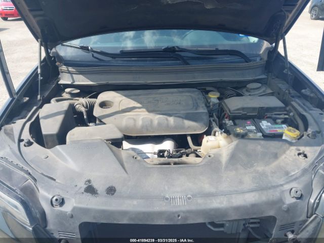 1C4PJLLB3KD377525 Jeep Cherokee Latitude Plus Fwd