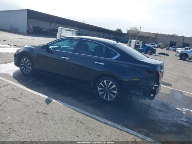 1N4AL3AP0HC283203 Nissan Altima 2.5 Sv