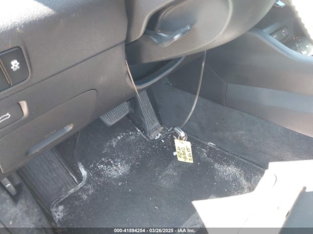 5XXG14J2XMG022501 KIA K5 LXS