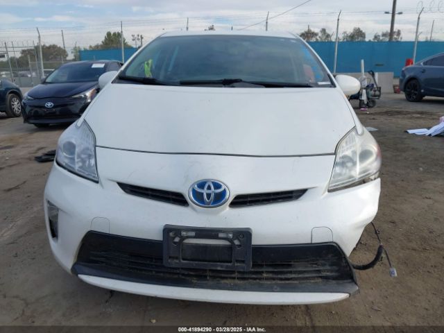 JTDKN3DU6F0476075 Toyota Prius Two