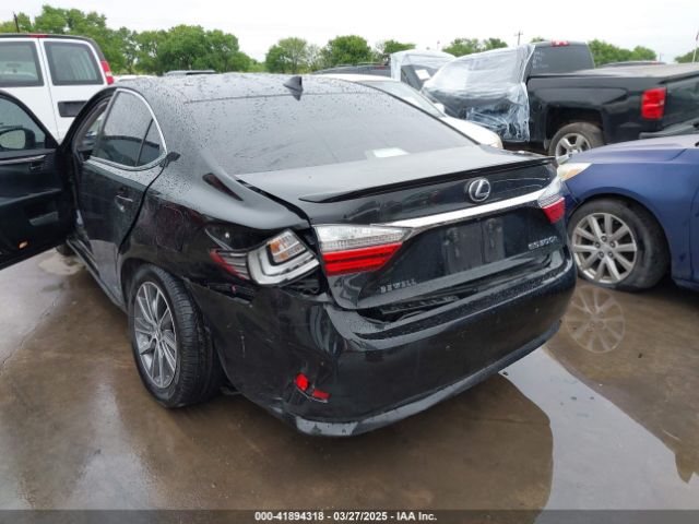 JTHBW1GG7J2193963 Lexus ES 300H