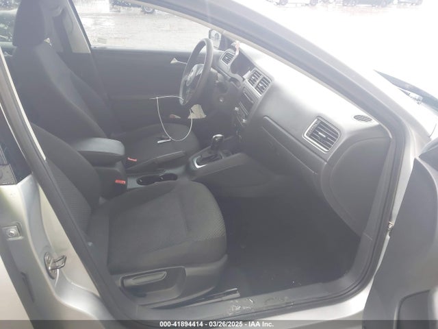 3VW2K7AJ0EM251458 Volkswagen Jetta 2.0l S