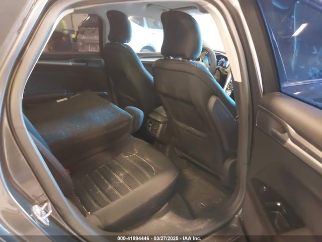 1FA6P0H7XG5112363 Ford FUSION SE