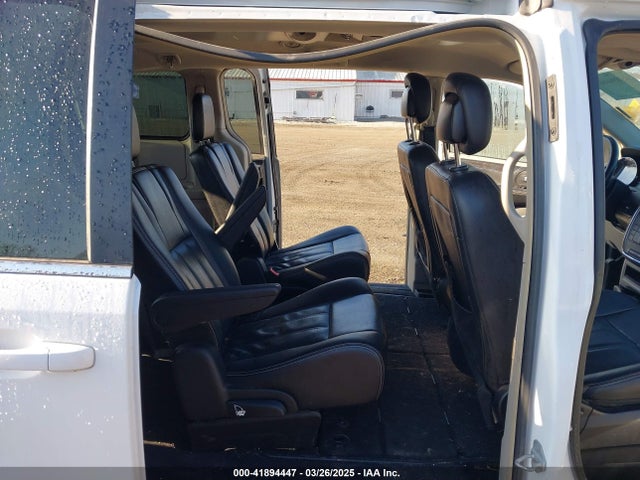 2C4RC1BG6ER437691 Chrysler Town & Country Touring