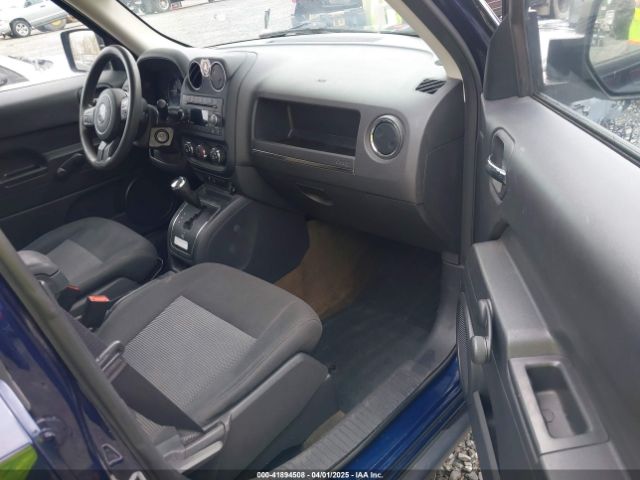 1C4NJPBB9GD804889 Jeep Patriot Sport