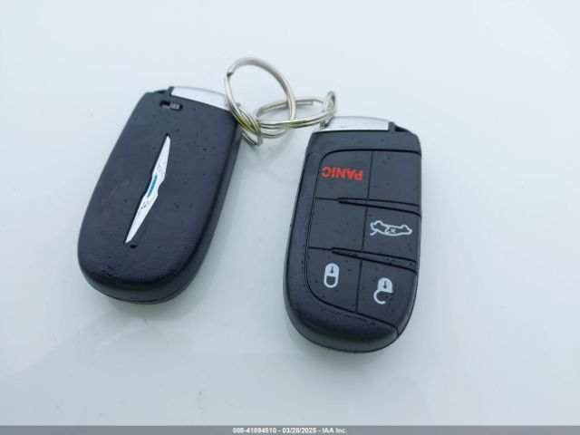 2C3CCAAG4PH538152 Chrysler 300 Touring