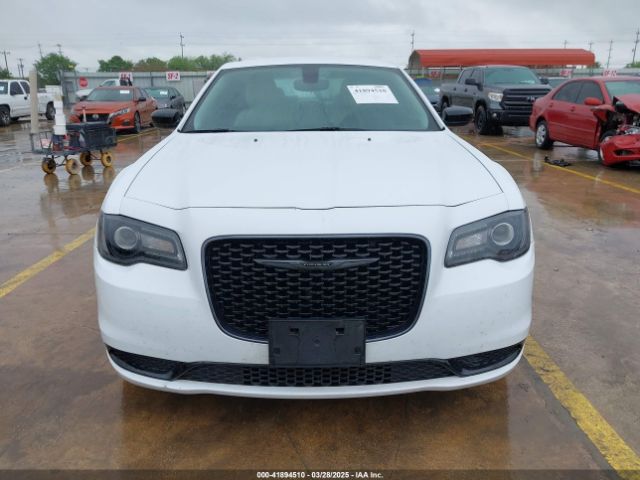2C3CCAAG4PH538152 Chrysler 300 Touring