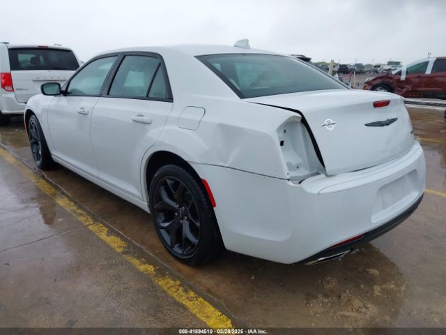 2C3CCAAG4PH538152 Chrysler 300 Touring