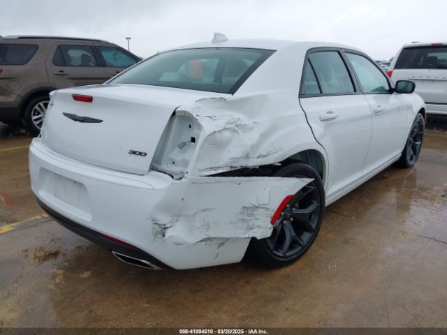 2C3CCAAG4PH538152 Chrysler 300 Touring