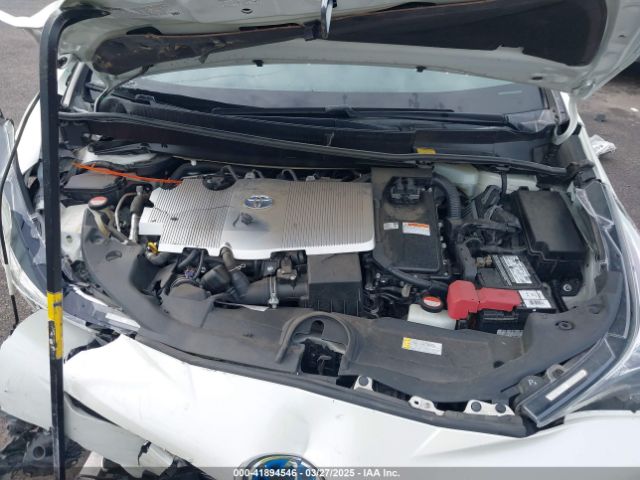 JTDKARFU0G3512967 Toyota Prius Three Touring
