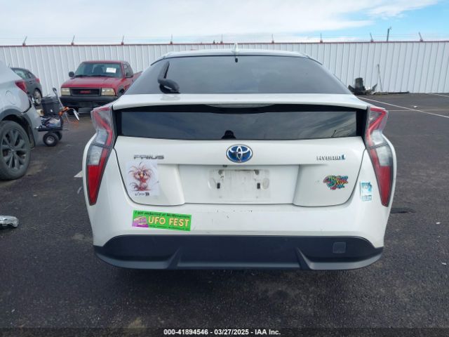 JTDKARFU0G3512967 Toyota Prius Three Touring