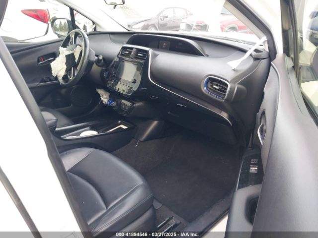 JTDKARFU0G3512967 Toyota Prius Three Touring