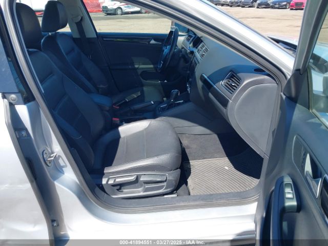 3VWL17AJ4GM310845 Volkswagen Jetta 1.8t Sel
