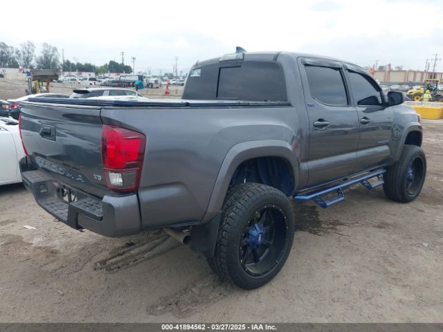 5TFAZ5CNXJX066952 Toyota Tacoma Sr5 V6