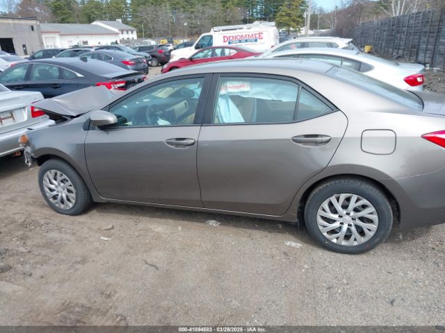 2T1BURHE3KC136925 Toyota COROLLA LE