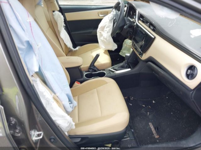 2T1BURHE3KC136925 Toyota COROLLA LE