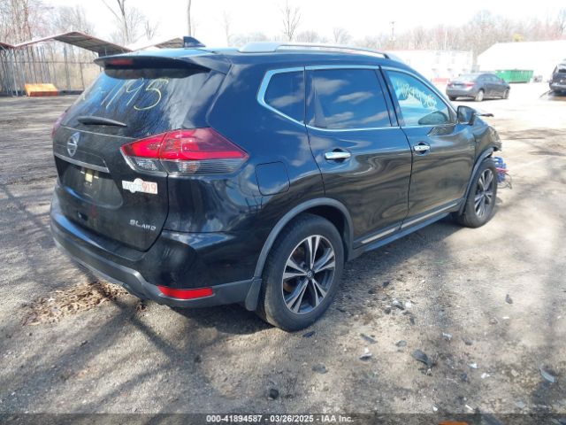 JN8AT2MV3JW310403 Nissan Rogue Sl