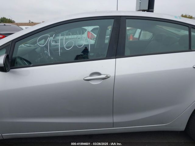3KPFK4A74HE100015 KIA FORTE LX