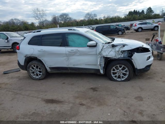 1C4PJMCS9FW625521 Jeep Cherokee Latitude