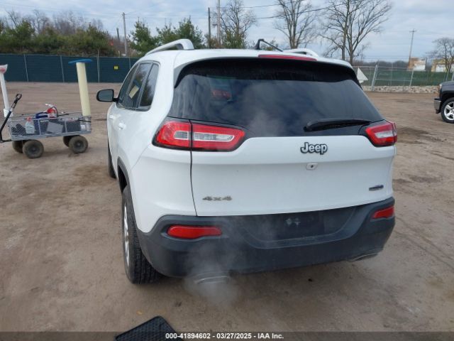 1C4PJMCS9FW625521 Jeep Cherokee Latitude