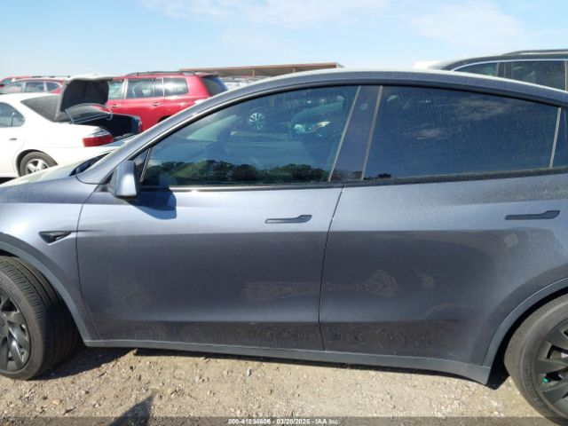7SAYGDEE7NA006476 Tesla Model Y Long Range Dual Motor All-wheel Drive