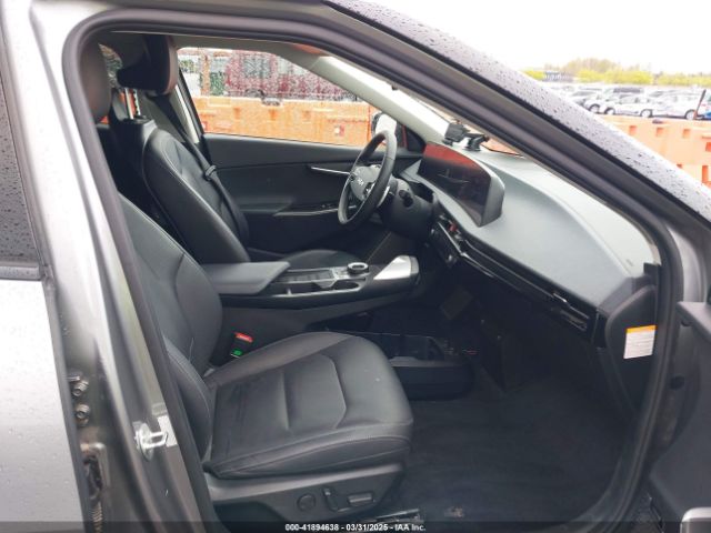 2022 KIA EV6 KNDC3DLC3N5088831 Photo 4