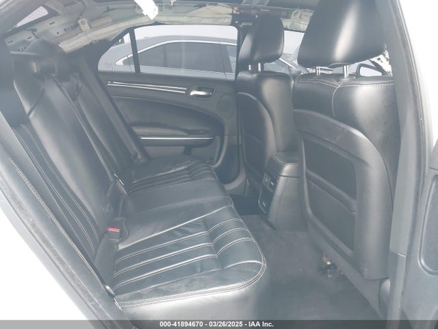 Chrysler 300 2017 2C3CCABT4HH506654 Image 8