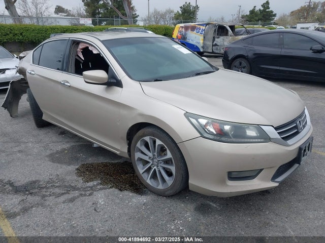 2015 1HGCR2F51FA149037 главное изображение