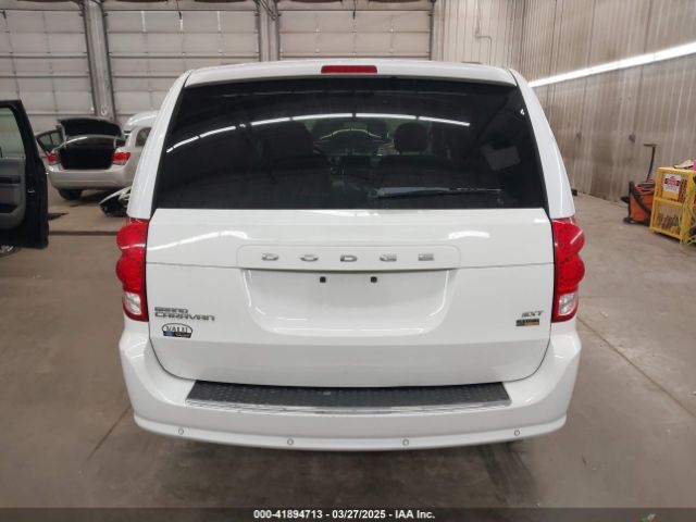 2C4RDGCG2GR273602 Dodge Grand Caravan Sxt