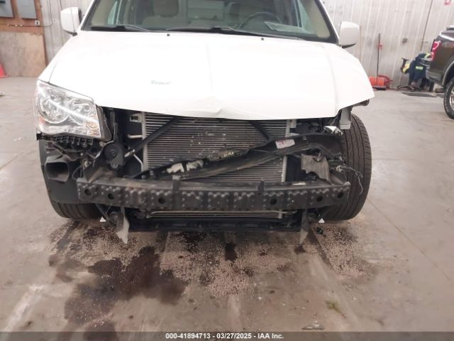 2C4RDGCG2GR273602 Dodge Grand Caravan Sxt