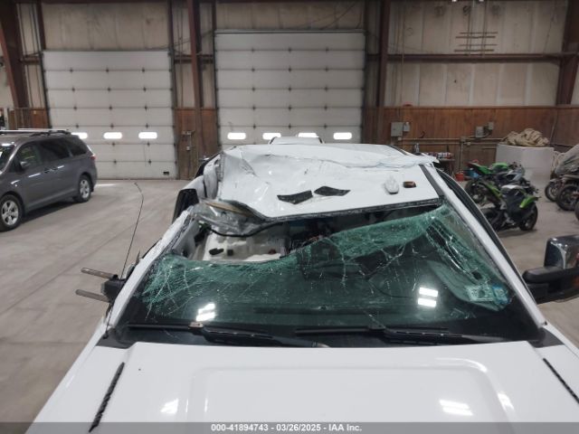 1GT12SEY9KF205812 GMC Sierra 2500hd Denali
